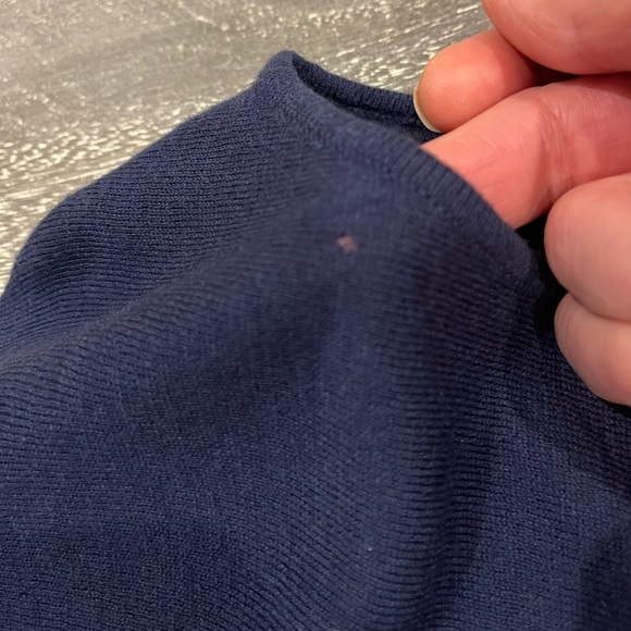 Alice + Olivia S/M Navy Blue Asymmetrical Long Sleeve Sweater - Picture 8 of 8